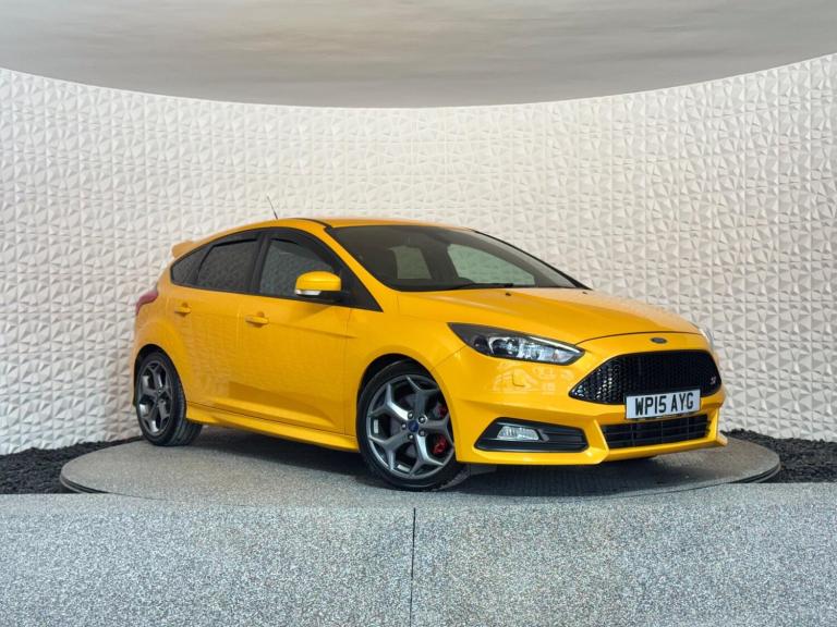 2015 Ford Focus 2.0 TDCi 185 ST-3 5dr HATCHBACK DIESEL Manual
