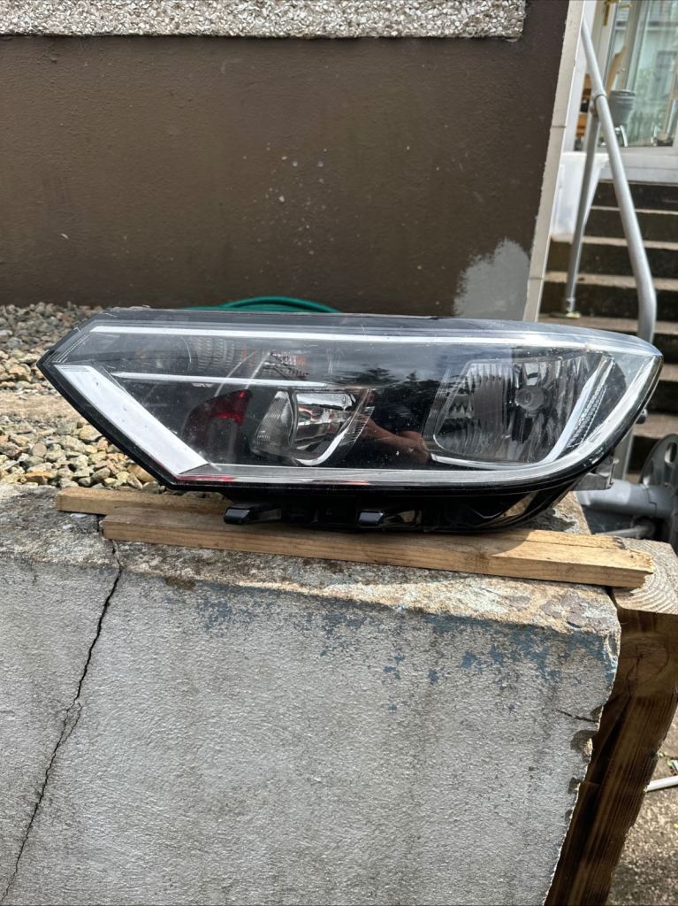 Vw Passat B8 headlight