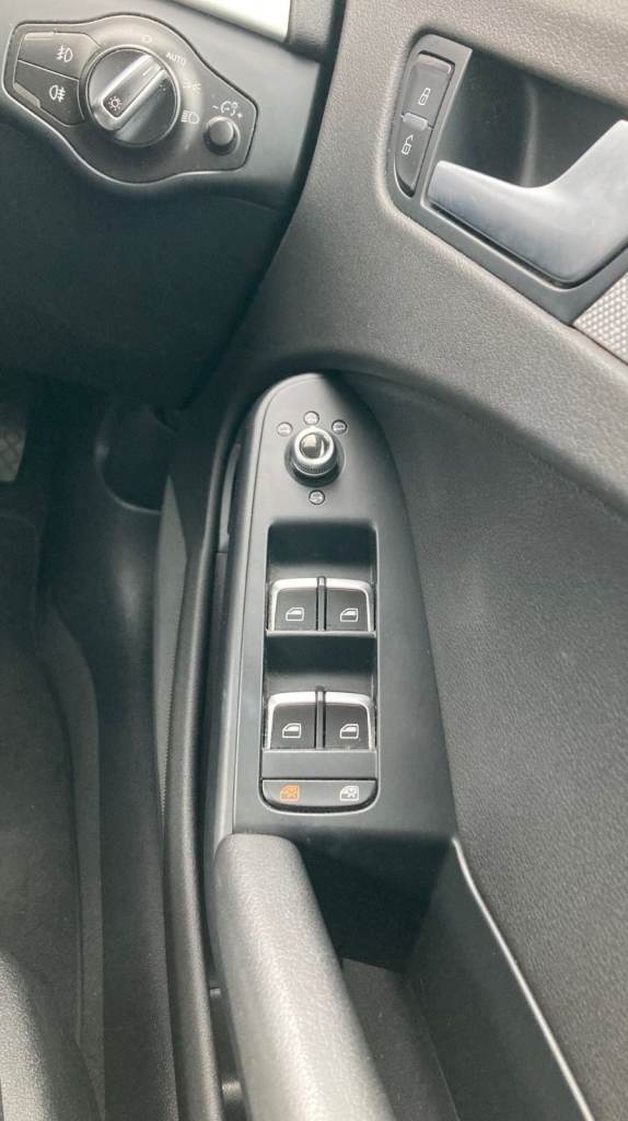 Audi, A4, Saloon, 2015, Manual, 1968 (cc), 4 doors