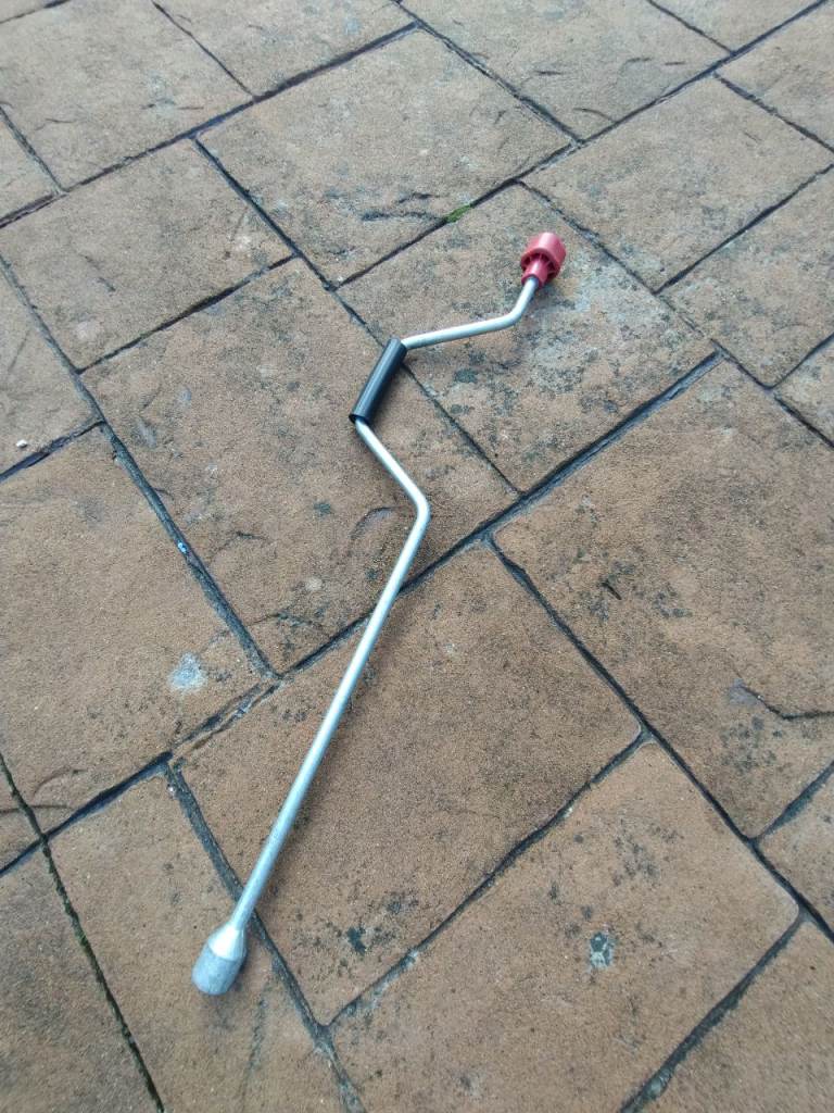 caravan leg winding handle