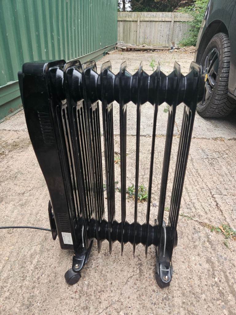 oil filled electric radiator- black