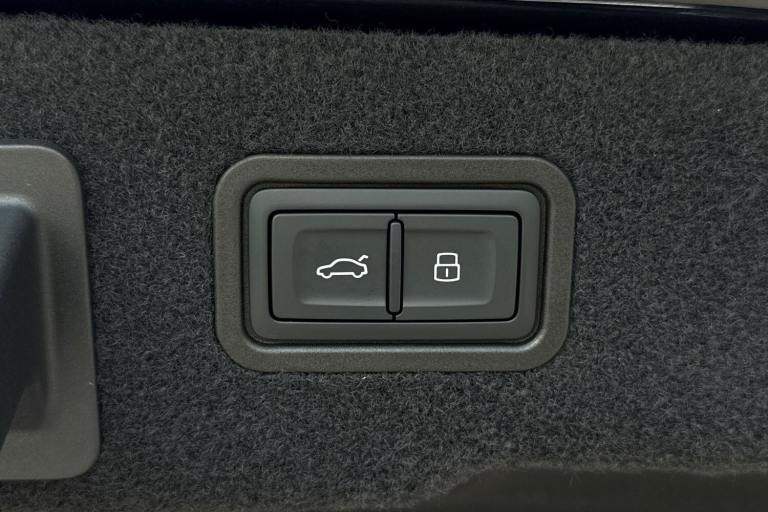 2025 Audi A8 3.0 TDI V6 50 Black Edition Tiptronic quattro Euro 6 (s/s) 4dr Saloon Diesel Automatic