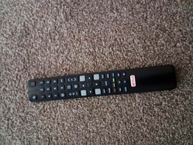 Smart TV with Remote Control – Good Condition