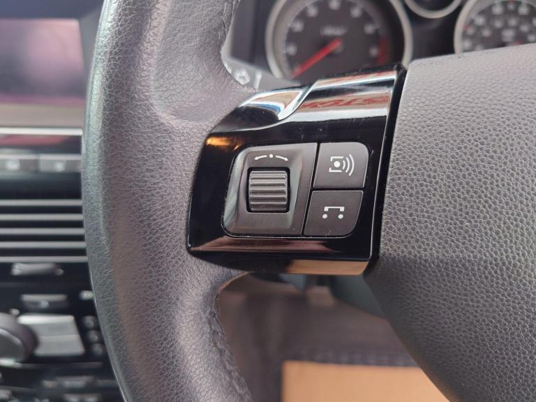 2010 Vauxhall Astra 1.6i 16v Elite 5dr HATCHBACK Petrol Manual