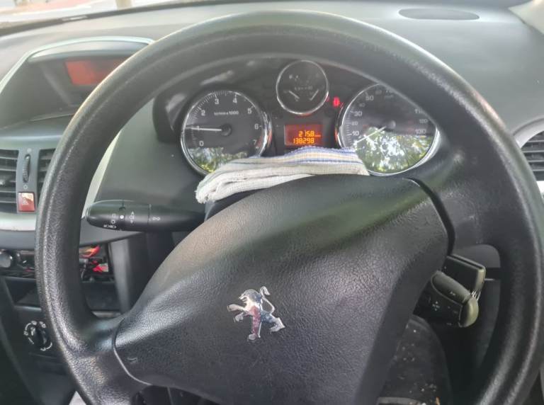Peugeot, 207, Hatchback, 2006, Manual, 1360 (cc), 3 doors