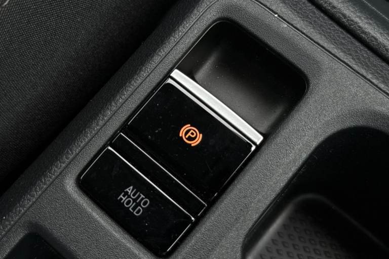 2024 Volkswagen Caddy Maxi 2.0 TDI 122 Life 5dr DSG Van DIESEL Automatic