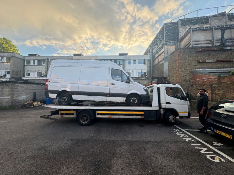 24-7 CHEAP CAR VAN 7.5T BREAKDOWN RECOVERY SERVICE VEHICLE TOW TRUCK TRANSPORT JUMP START NATIONWIDE