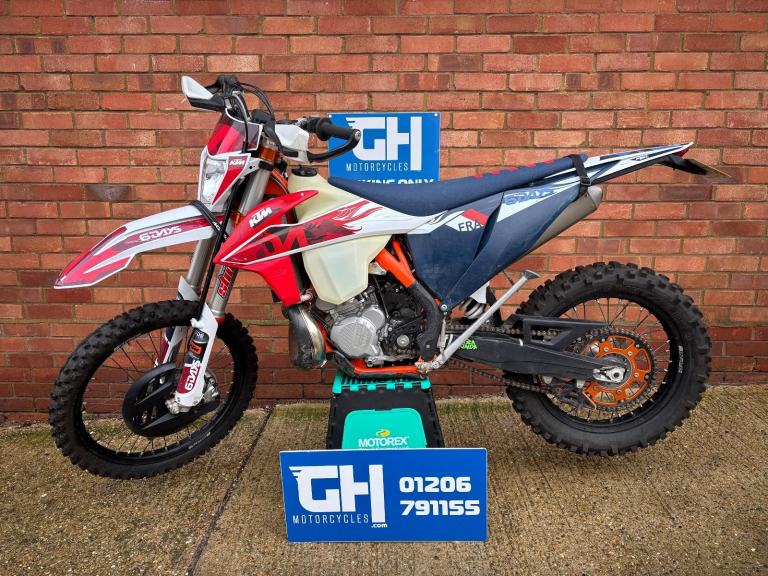 2023 KTM EXC 250 6 DAYS - 33 HOURS - 1 OWNER - LOWERED SUSPENSION - EXTRAS