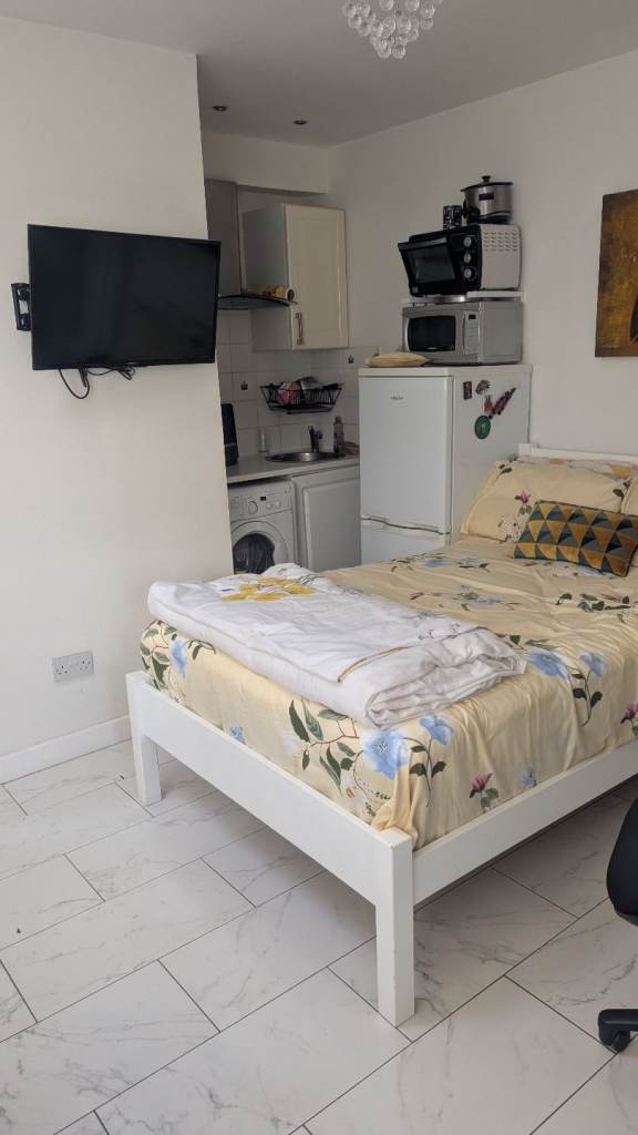 Annex/Bedsit for rent 