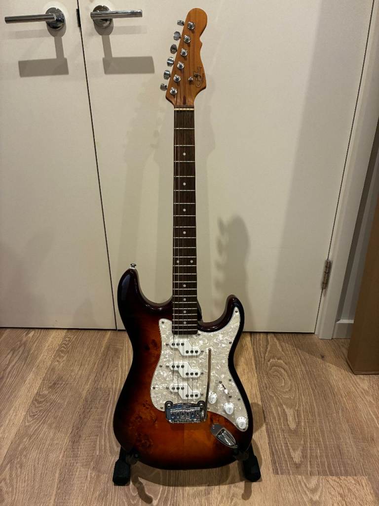 G&L Tribute Comanche Electric Guitar by Leo Fender
