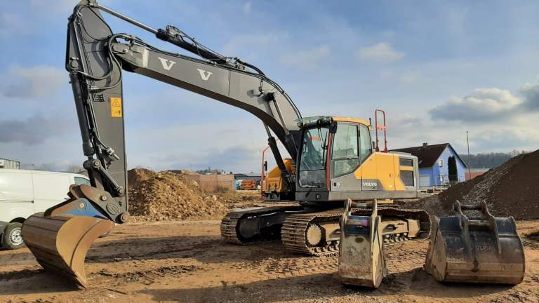 Excavator Volvo EC220EL