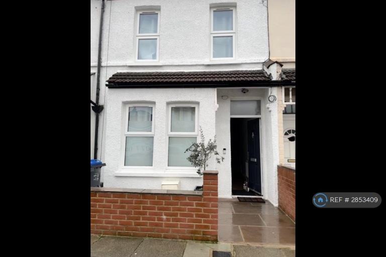 1 bedroom in Liberty Avenue, London, SW19 (#2853409)