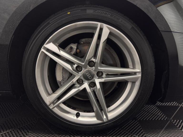 2016 Audi A4 Avant 2.0 TDI S line S Tronic quattro Euro 6 (s/s) 5dr ESTATE Diesel Automatic