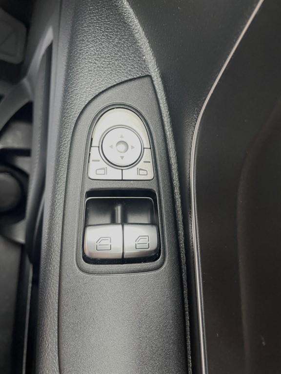 2019 Mercedes-Benz Vito 2.1 114 CDI BlueTEC SELECT Tourer RWD L2 Euro 6 (s/s) 5dr (LWB) Minibus D...