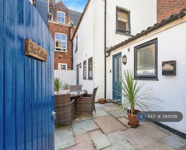 2 bedroom house in Mount St, Cromer, NR27 (2 bed) (#2942118)