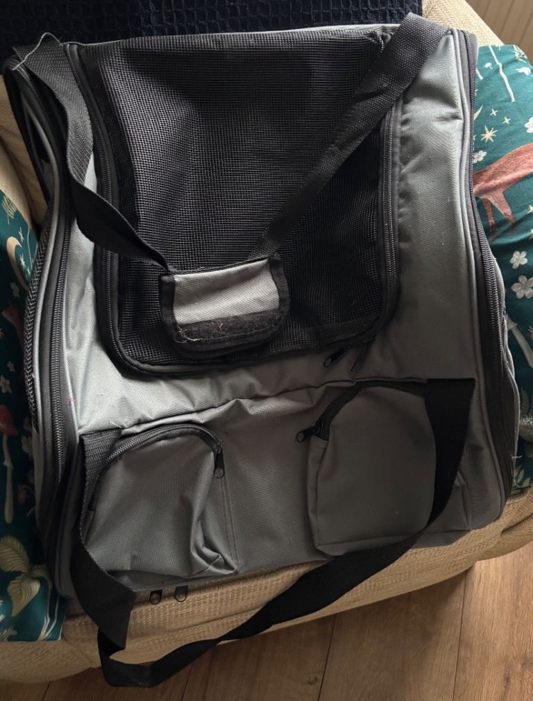 Pet Carrier / Car Seat