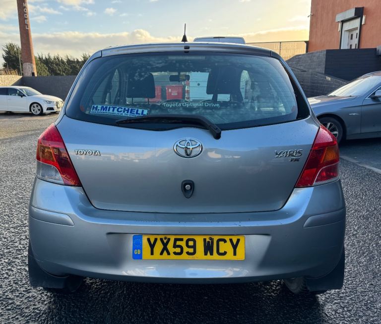 Toyota Yaris 1.0 Petrol 12 months MOT, £35 road tax BARGAIN! 