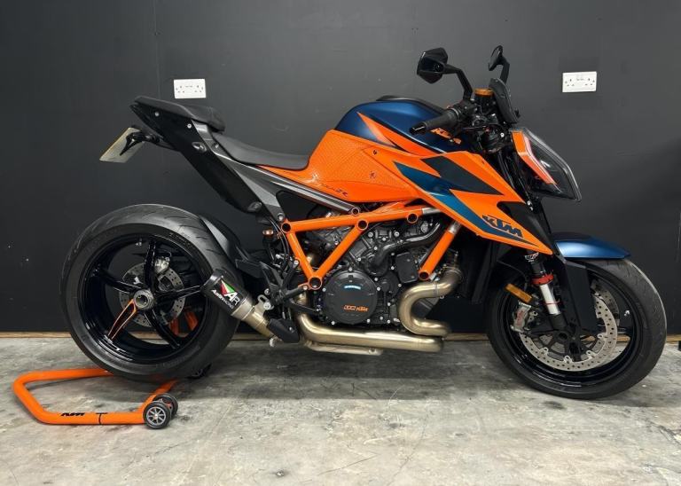 2021 21-PLATE KTM 1290 SUPERDUKE R * 3,933 MILES * FSH * TECH PACK * EXTRAS *