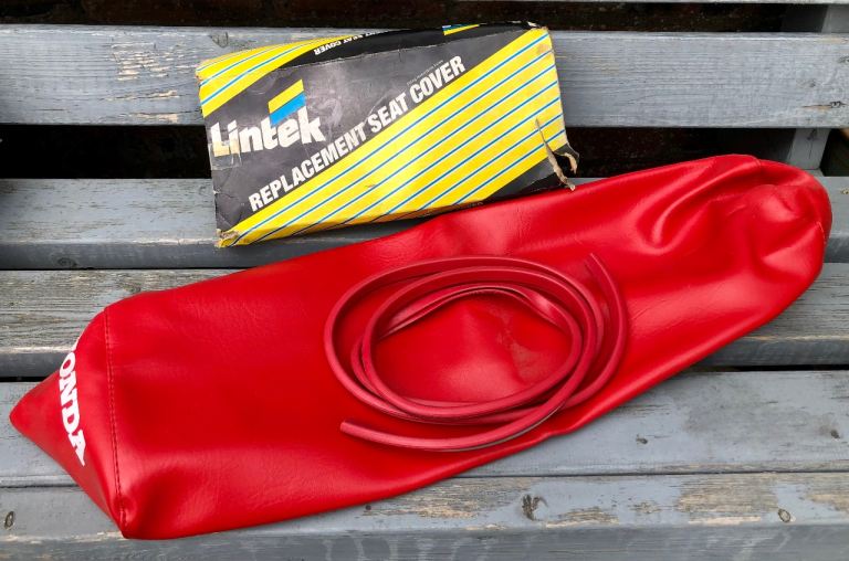 Honda MBX125F - Seat Cover Kit 