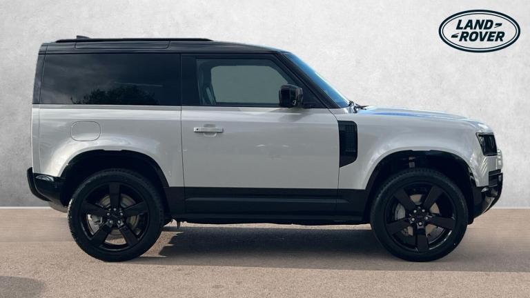 2026 Land Rover Defender 3.0 D350 X-Dynamic HSE 90 SAVING 3 500 GBP WHEN FU