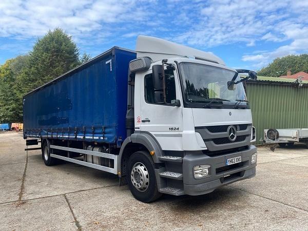 Mercedes 1824 Axor 30ft Curtainside Body
