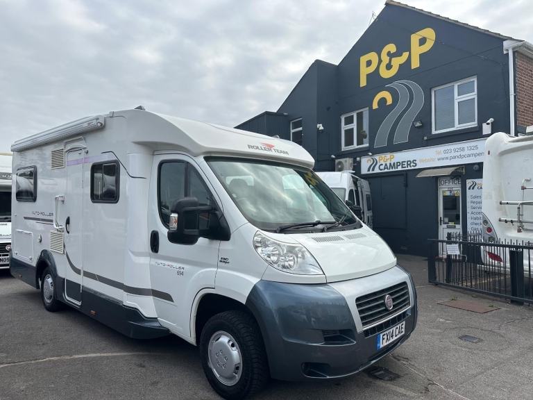 Roller Team Auto-Roller 694 4 berth DIESEL MANUAL 2014/14