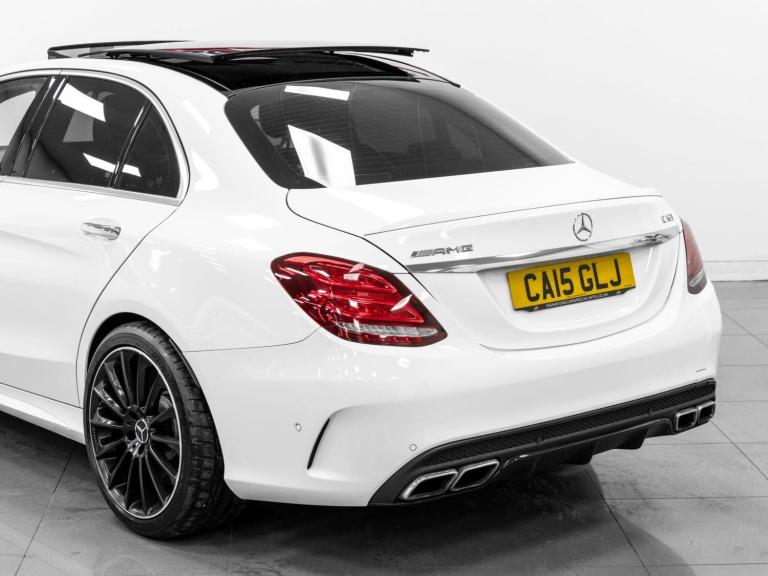 2015 Mercedes-Benz C Class 4.0 C63 V8 BiTurbo AMG (Premium) SpdS MCT Euro 6 (s/s) 4dr SALOON Petr...