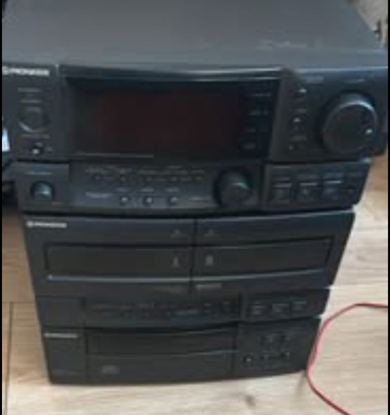 image for Vintage pioneer stack Stereo unit - faulty - turns on but needs service