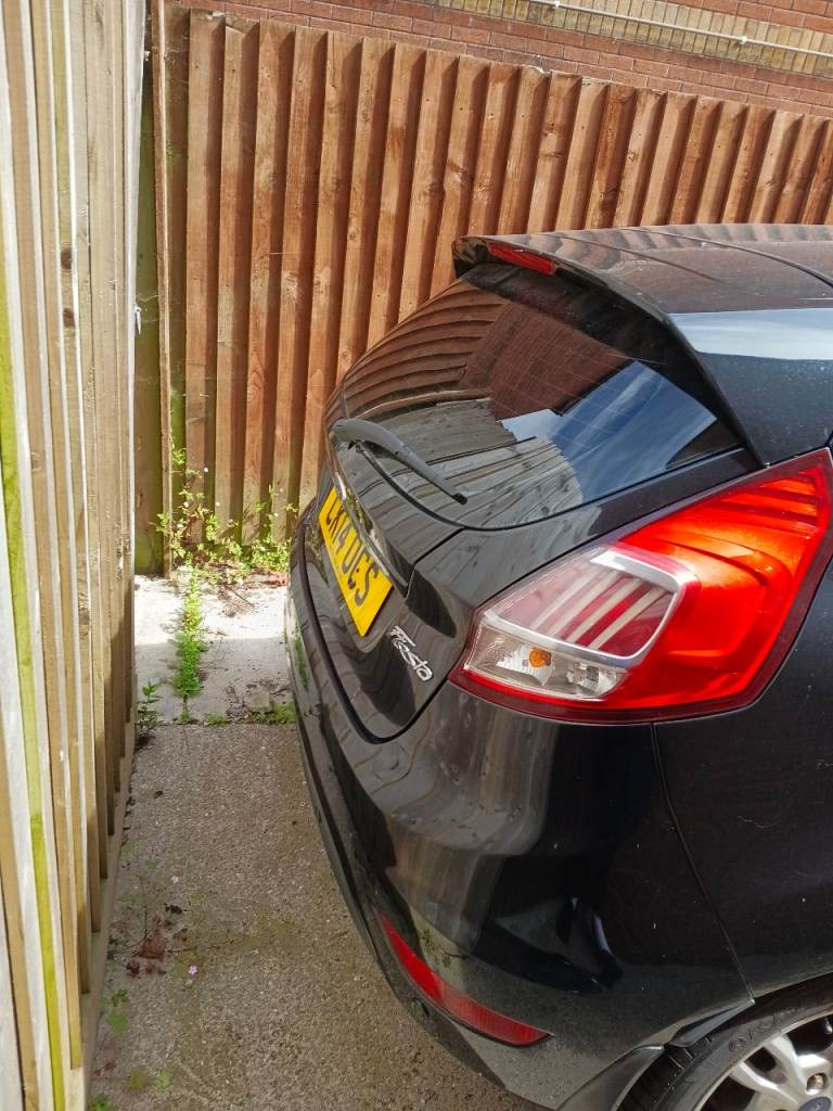 Ford, FIESTA, Hatchback, 2014, Manual, 1498 (cc), 5 doors