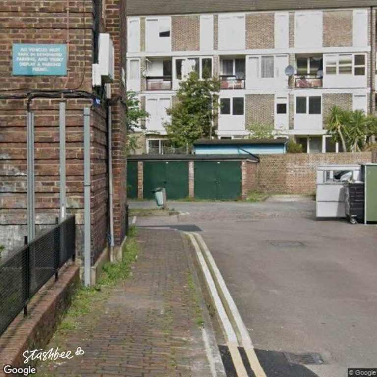 Garage to rent in London (SE1) | Stashbee