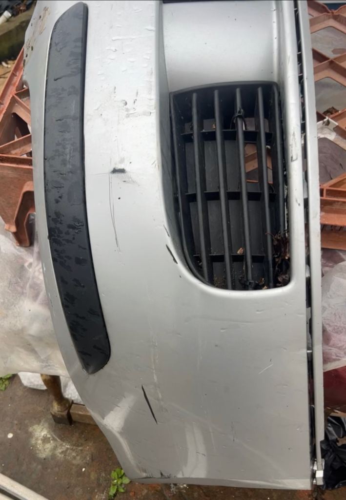 Golf mk5 front bumper silver