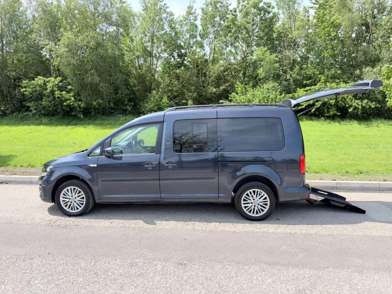 2017 Volkswagen Caddy Maxi Life C20 2.0 TDI *LOW MILES* Wheelchair Accessible Vehicle Disabled Mo...