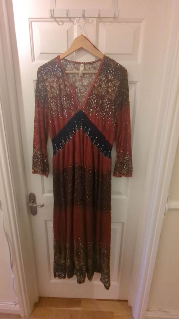 Stella Morgan Boho Red and Navy Floral Pattern Dress Size 14