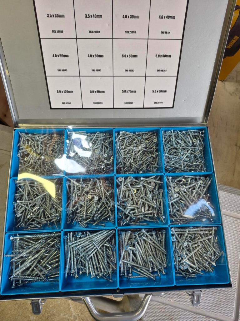 Turbo Silver Expert Trade Case of Single Thread Woodscrews - Various Sizes (2800 pieces)