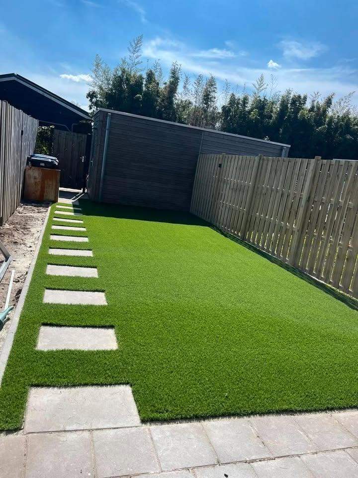 Soft & Lush 40mm Artificial Grass | £14/m² | Any Length Cut