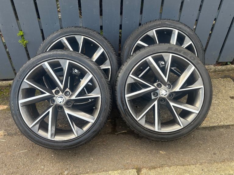 19” Genuine Skoda Superb Alloys 5x112 VW Audi Fit