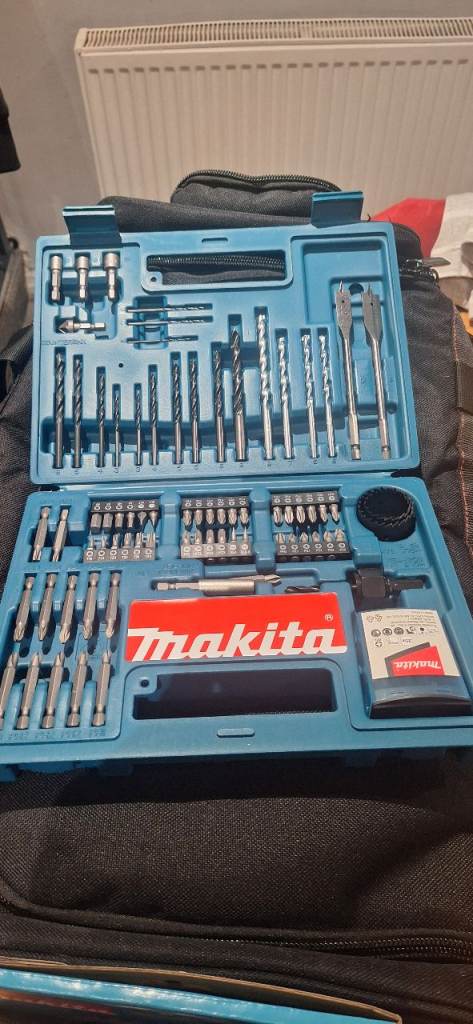 Makita Combo Kit - Various Power Tools and Batteries - NEW