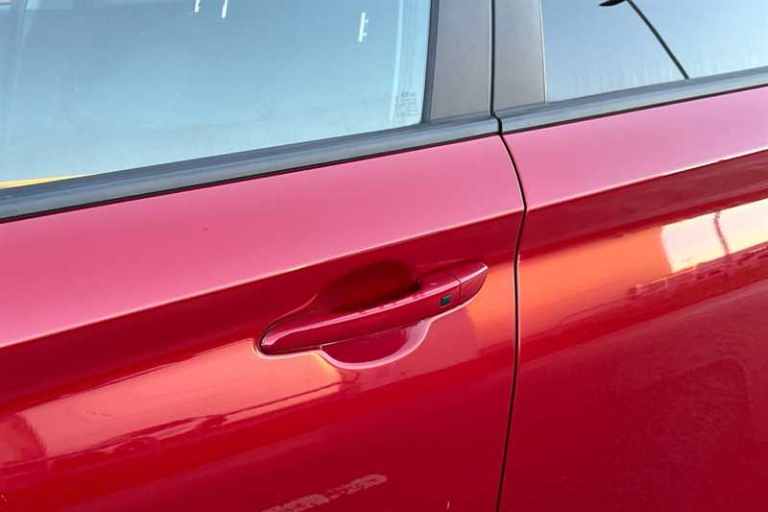 2022 Hyundai KONA 64kWh Premium SUV 5dr Electric Auto (10.5kW Charger) (204 ps) SUV Electric Auto...