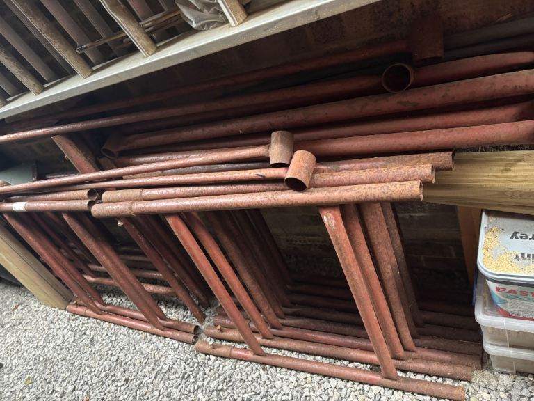 Tower scaffolding 