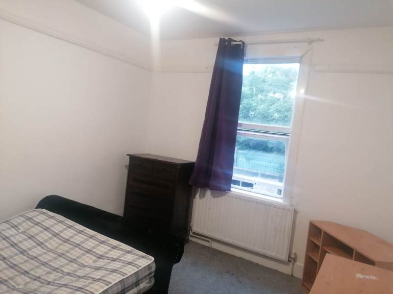 Double Room to Rent