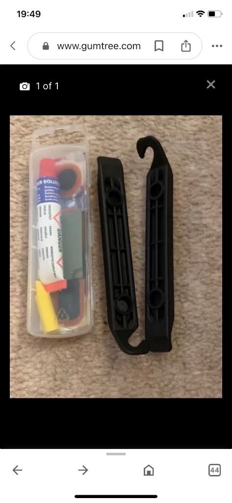 Puncture repair kit with tyre levers never used 