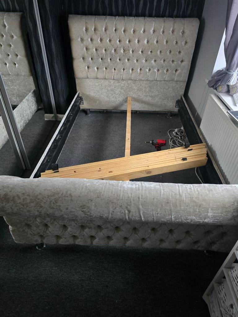 Free double sleigh bed