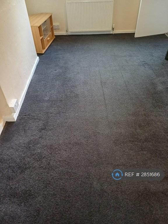 1 bedroom flat in Burns Avenue, Cumnock, KA18 (1 bed) (#2851686)