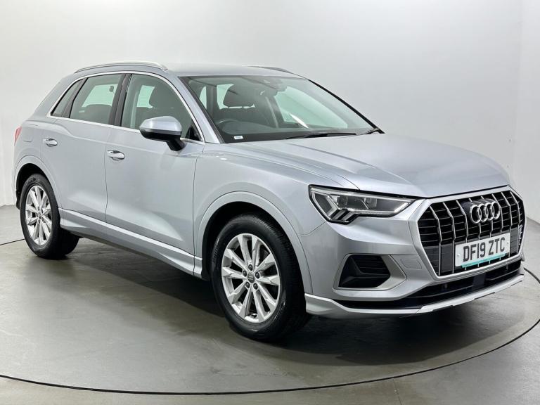  Audi Q3 1.5 TFSI CoD 35 Sport Euro 6 (s/s) 5dr Petrol Manual