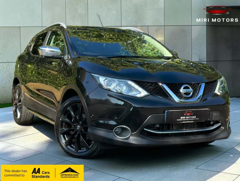 2015 Nissan Qashqai 1.6 dCi Tekna SUV 5dr Diesel XTRON 2WD Euro 6 (s/s) (130 ps)