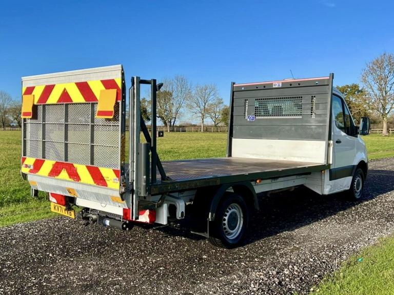 MERCEDES-BENZ SPRINTER 2.0 315 CDI Progressive Dropside Tail lift White Manual