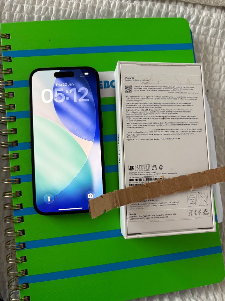 iPhone 16 128GB Black