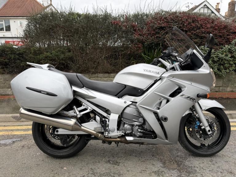 YAMAHA FJR1300 2002