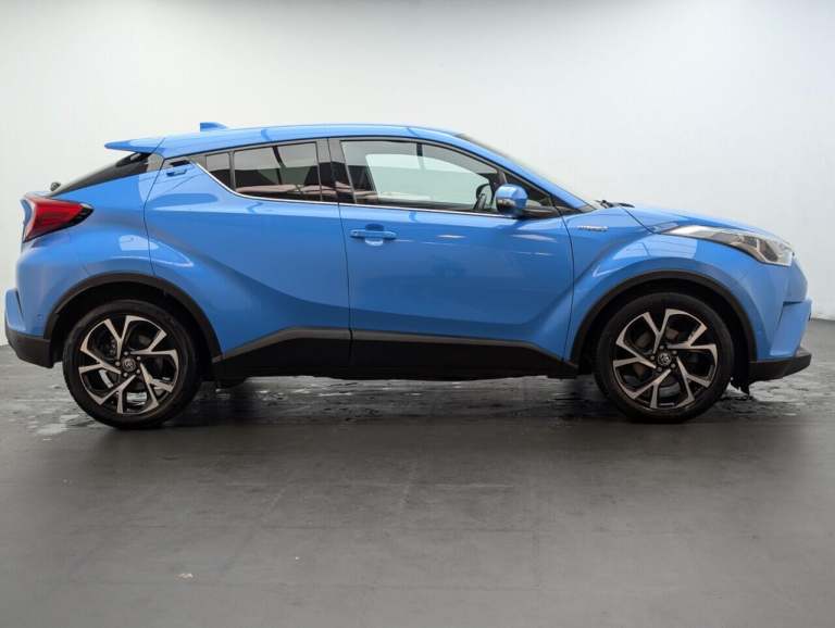  Toyota C-HR 1.8 VVT-h Design SUV 5dr Petrol Hybrid CVT Euro 6 (s/s) (122 ps) - HEATED S Petrol/E...