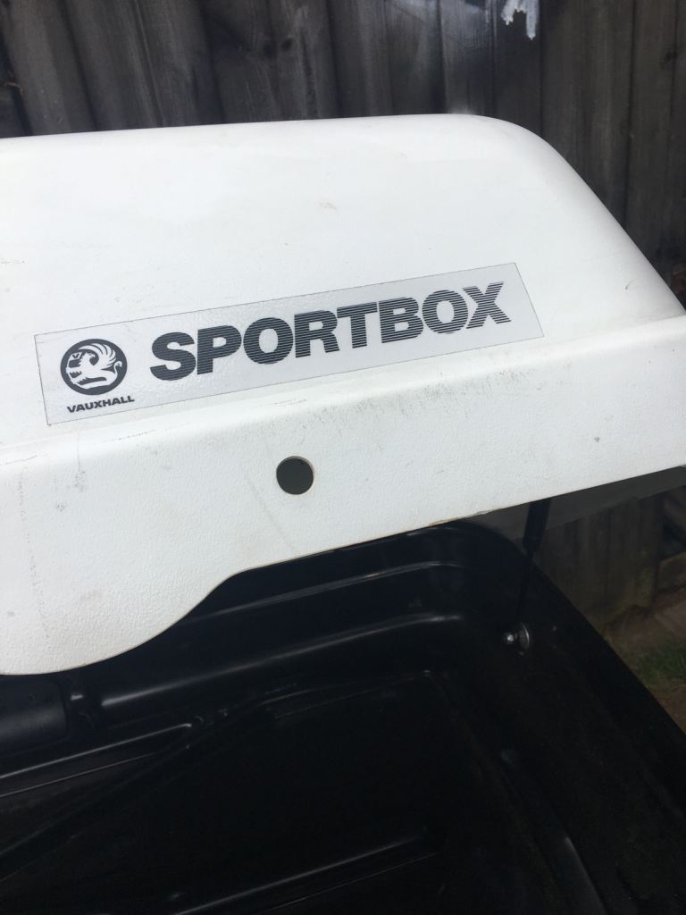 VAUXHALL ROOF BOX AND BARS
